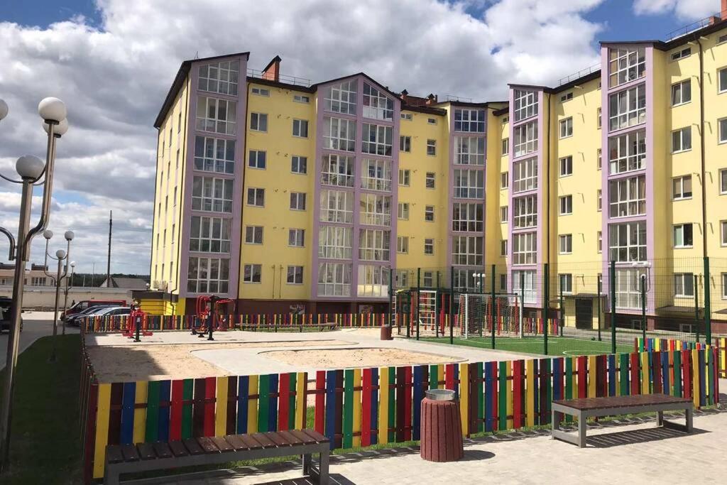 Абсолютно Новая Квартира-Студия В Жк Барский Zarvantsy Exterior foto